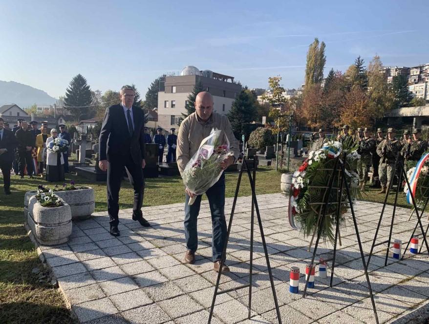 Ministri položili cvijeće - Avaz