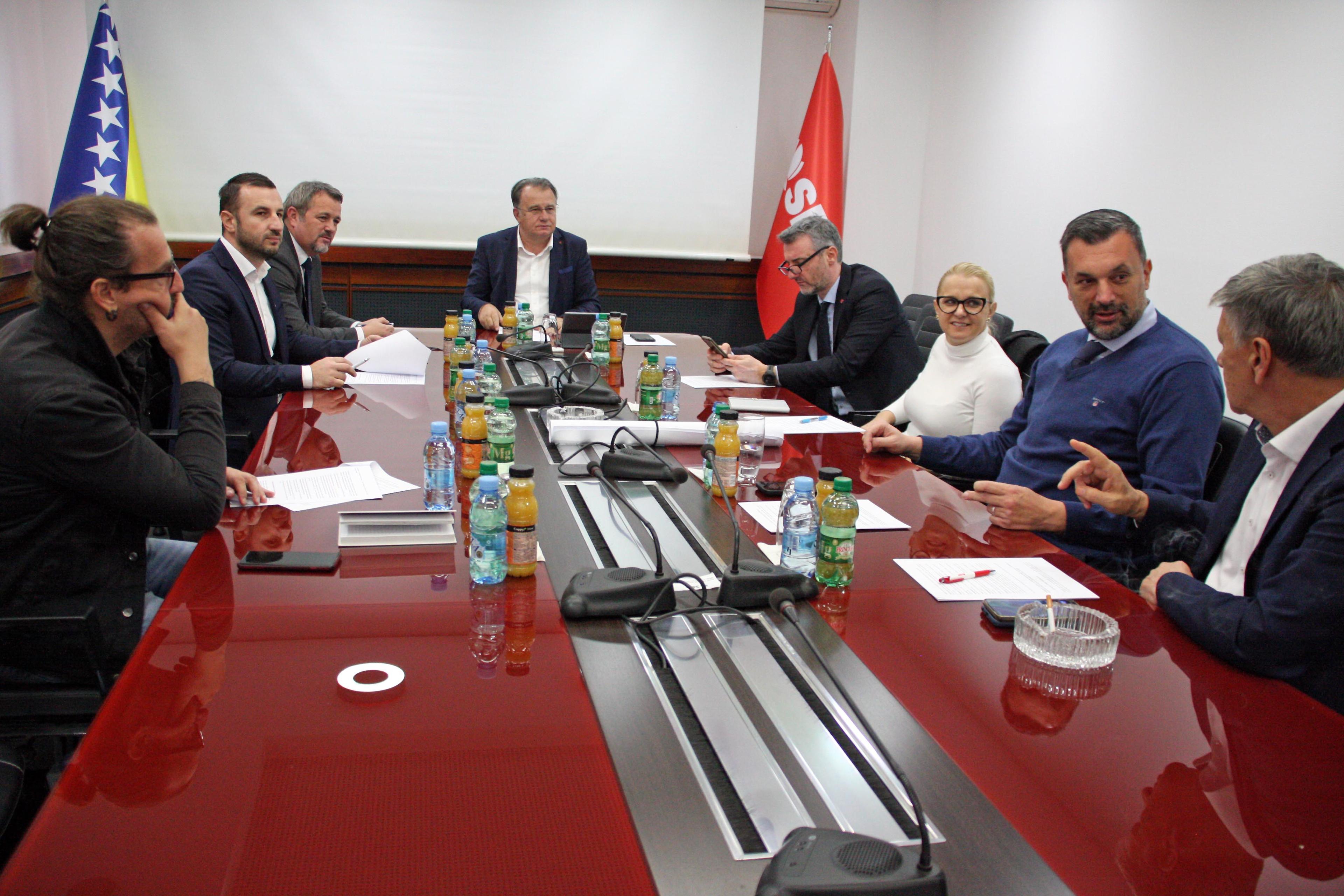 Usaglašen sporazum: Osmorka u petak potpisuje koaliciju sa HDZ-om