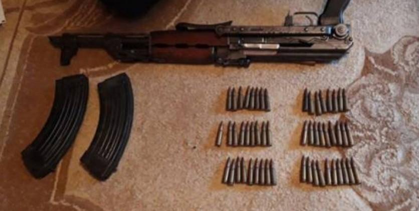 Policija kod Šibenika upala u kuću: Pronađena 252 streljiva za automatsku pušku