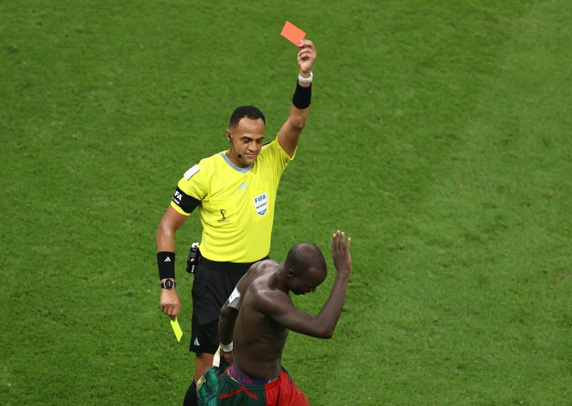 Proslavio pogodak skidanjem dresa: Sudac nerado dao crveni karton kamerunskom kapitenu