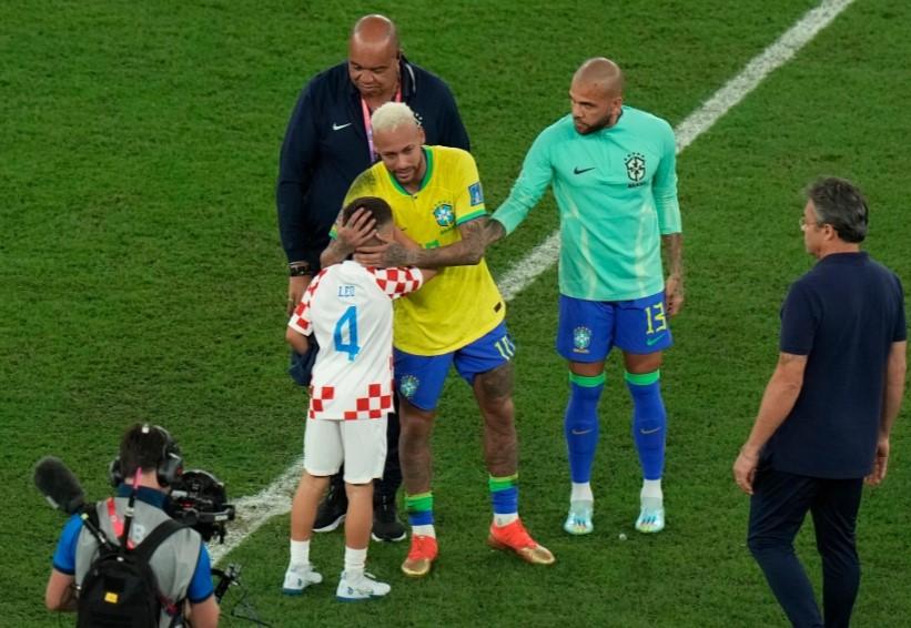 Nejmar je bio uplakan, a onda je ugledao Perišićevog sina: Oduševio je reakcijom, a sada se javio i hrvatski fudbaler