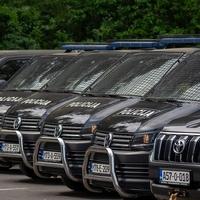 U navijačkim neredima u Mostaru oštećeno 16 službenih vozila
