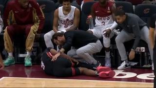 Bizarna povreda u NBA ligi: Poskliznuo se na trenersku ploču i propušta sezonu