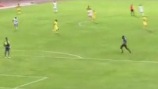 Navijač napao golmana na utakmici Afričke Lige prvaka: Nastao haos na terenu