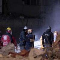 Turska: Ispod ruševina pronađena tijela majke i troje djece