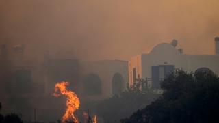 Grčka: Požar došao do predgrađa Atine