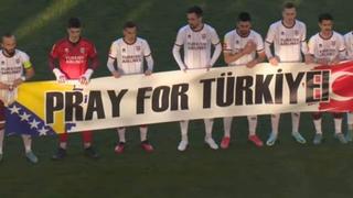 Igrači Sarajeva izašli sa transparentom podrške pred utakmicu sa Šahtarom