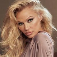 Pamela Anderson priznala: Mrzila sam svoj izgled