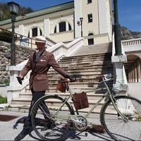 Mjesto gdje je nastajala bh. historija danas je mnogima inspiracija: Mi u Kraljevu Sutjesku, kad lik iz knjige vozi bicikl: "Jok, ja sam Ahmed, slikar"