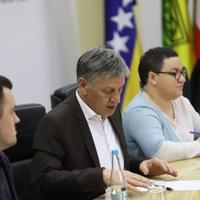 Kasumović se sastao s predstavnicima NK Čelik, "Robijaša" i vijećnicima