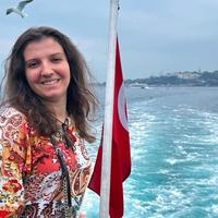 Vodič za Istanbul by Aiša Čerkez: Šta trebate posjetiti, gdje boraviti i šta jesti