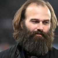 Nekadašnji reprezentativac Srbije i Crne Gore iznenadio navijače bradom i dugom kosom