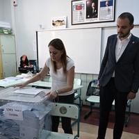 Građani u Turskoj danas birali nove sazive lokalne vlasti: Zatvorena birališta