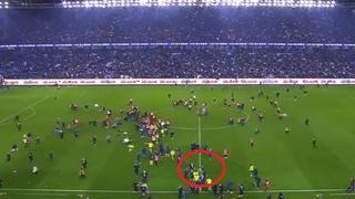 Video / Haos u Turskoj: Navijači Trabzonspora napali igrače Fenera, najgore je prošao Livaković