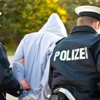 Hrvatski državljanin uhapšen nakon potjere: Napravio dva sudara, povrijeđena četiri policajca