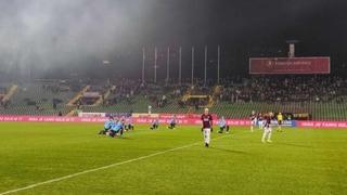 Fudbaleri Tuzla Cityja kleknuli i izrazili bojkot protiv suđenja u Premijer ligi