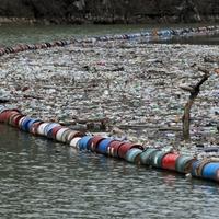 Ekološka katastrofa u Višegradu: Drina prekrivena hiljadama tona smeća
