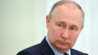 Putin traži od ruskih zvaničnika da koriste samo domaća vozila