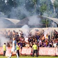 Otkazan derbi: Navijači Maribora gađali igrače Mure pirotehničkim sredstvima, pet ih povrijeđeno