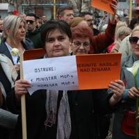 Ovo su poruke građana s današnjeg okupljanja i mirne šetnje za ubijenu Amru Kahrimanović