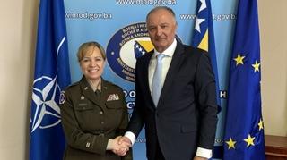 Komandantica Mekgaha: Saradnja BiH s NATO-om sve jača
