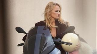 Pamela Anderson o prvom mužu: Poludio je zbog scene ljubljenja
