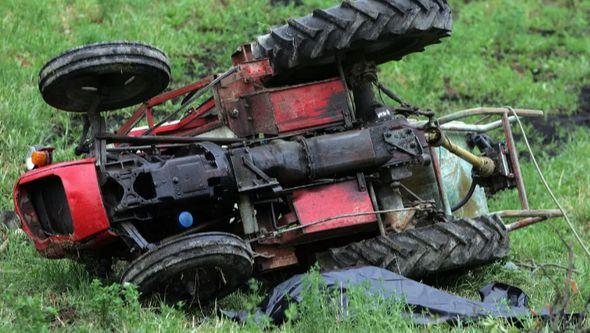 Muškarac pao sa traktora - Avaz