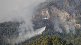 Vatrogasne ekipe na terenu i dalje se bore sa šumskim požarima u Kemeru