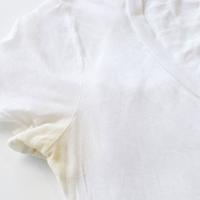 Žute fleke: Kako se riješiti ove noćne more na bijeloj odjeći