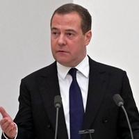 Misteriozna objava Dmitrija Medvedeva: Kome je poruka upućena