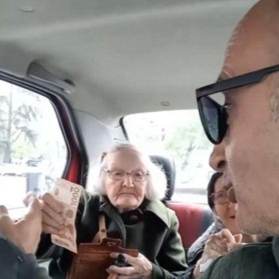 Emotivna ispovijest taksiste iz Beograda: Nije naplatio vožnju bakama