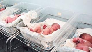 Na UKC Tuzla rođeno pet, u Sarajevu tri bebe
