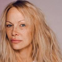 Pamela Anderson otkrila zašto se prestala šminkati: „Volim pokazivati svoje pjegice“