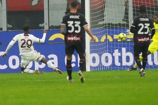 Milan kiksao protiv Salernitane: Krunić na terenu 90 minuta - Avaz