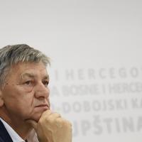 Kasumović: Nesposobni i nezasiti Mahmutagić nas je pokušao prevariti i sve je odveo u opoziciju