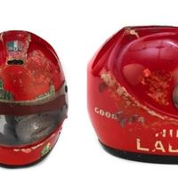 Izgorena kaciga Nikija Laude će biti prodana na javnoj aukciji
