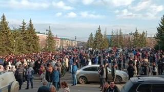 Protesti stanovnika Orsa: Putine pomozi nam