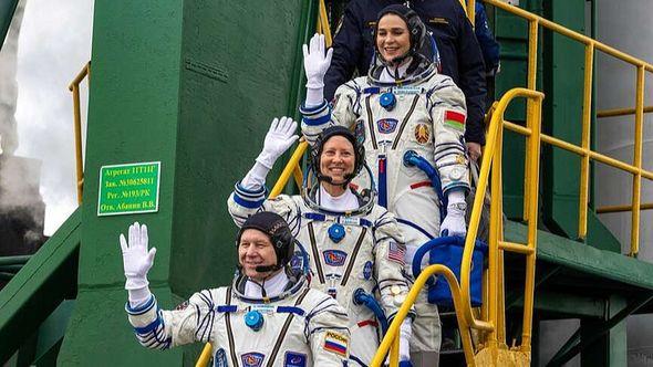 Posada rakete Sojuz - Avaz