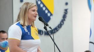 Larisa Cerić na startu Svjetskog prvenstva u Dohi protiv predstavnice Turske