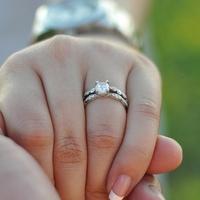 Ukrao je zaručnički prsten svog brata kako bi zaprosio djevojku