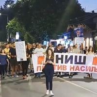 Održani protesti u Srbiji: Digli smo glas protiv onih koji su ubijali Sarajevo