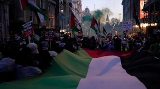 Desetine hiljada demonstranata u Londonu: Pozvali na prekid vatre u Gazi