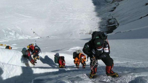 Penjanje na Mont Everest - Avaz