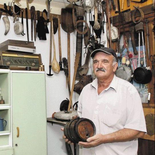 Neobičan hobi trebinjskog penzionera Trifka Lakića: Stare stvari čuva od zaborava