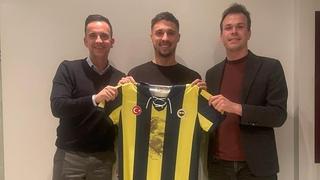 Novi "Zmaj" u Istanbulu: Krunić potpisao za Fenerbahče