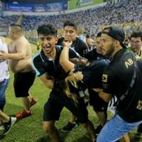 Jezive scene na stadionu: Najmanje devetoro mrtvih u stampedu u El Salvadoru