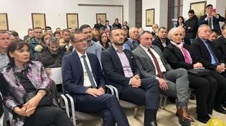 Političke stranke - jučer, danas, sutra: Stranka za BiH - nastala iz SDA i ostala uz nju