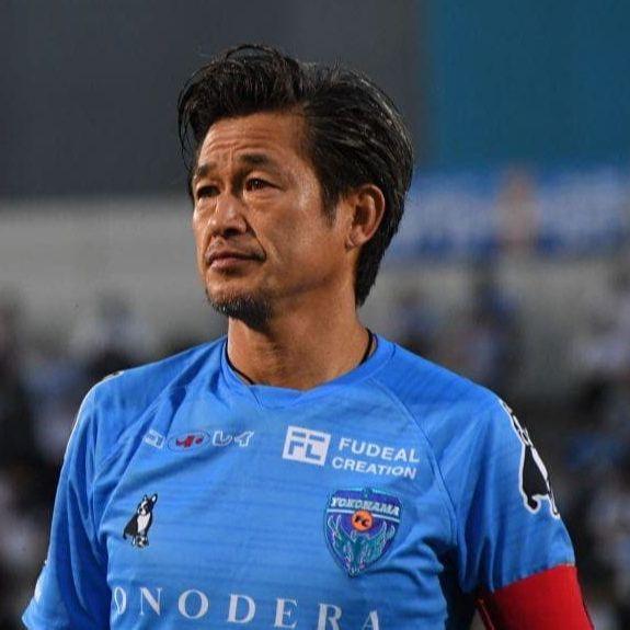 Najstariji profesionalni fudbaler na svijetu ne planira stati: Miura potpisao novi ugovor