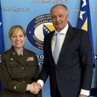 Komandantica Mekgaha: Saradnja BiH s NATO-om sve jača
