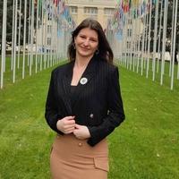 UN-ova aktivistica Sajra Kustura za "Avaz": Oduprijeti se nacionalizmu!